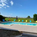 Soie Villalunoterie Futuroscope Piscine 6pers Oyre