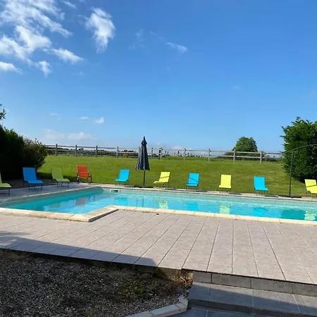 Soie Villalunoterie Futuroscope Piscine 6pers Oyre